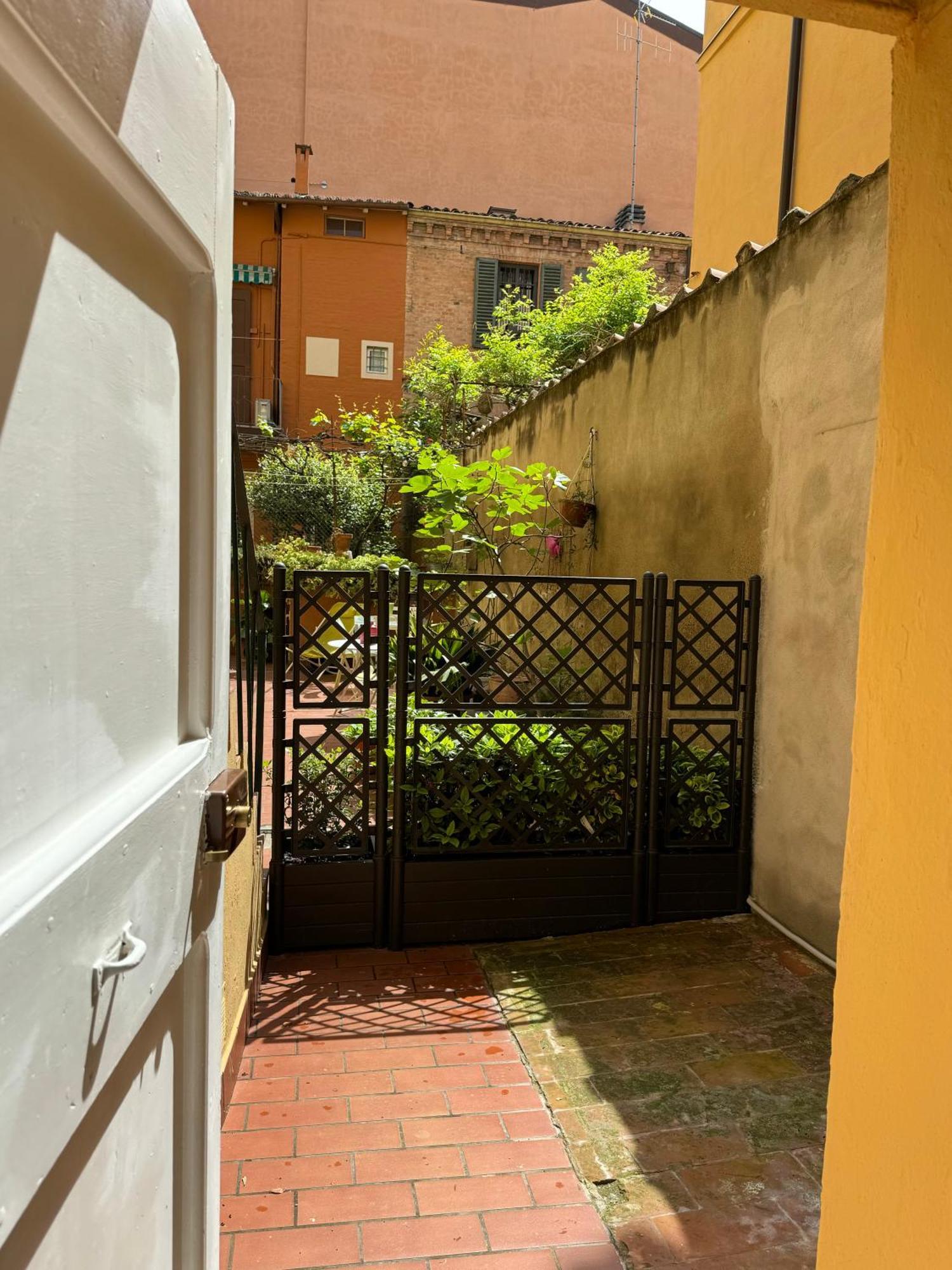 La Casina A Porta Castiglione Apartment โบโลญญา ภายนอก รูปภาพ